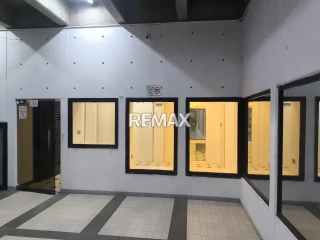 Boulevard Sabana Grande CC Metropolitano VENDO local 46m2