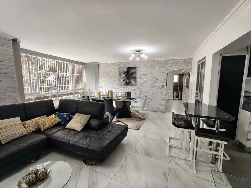 Apartamento (1 Nivel) en Alquiler en La Urbina, Distrito Metropolitano