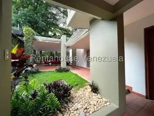 Venta Casa Oportunidad Conjunto Cerrado. Loschorros. Mv26492