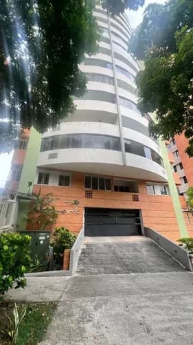 Apartamento En Venta Valencia Urb La Trigaleña, Res. Vermont. Planta Eléctrica, Pozo De Agua, Balcón (mer)