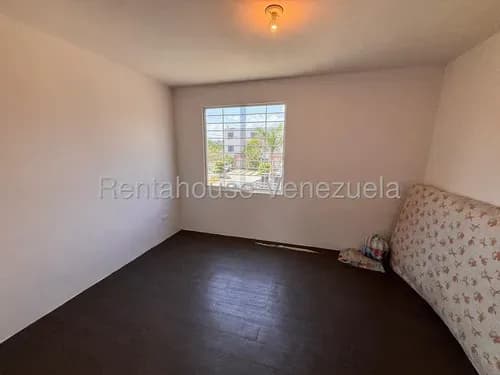 Venta Casa Inteligente De 2 Niveles Con Piscina En Camino De Tarabana Cabudare,lara Rc
