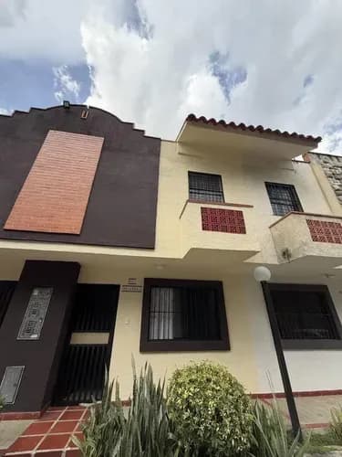 Venta De Townhouse, Conjunto Residencial Villa Florencia Ii, Tazajal - Naguanagua. Yc