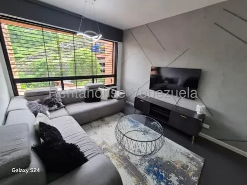 Apartamento En Venta En Lomas De La Alameda, Caracas 26-3203 Yf