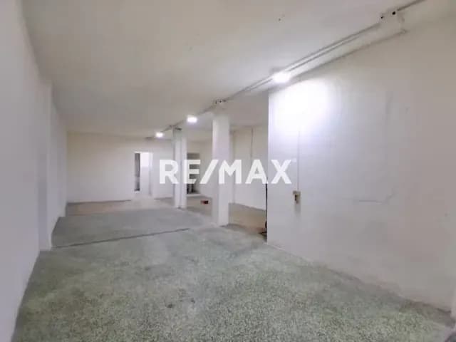 LOCAL COMERCIAL EN CATIA 450MTS2