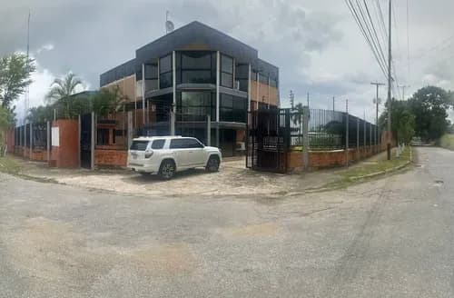 Venta Galpón - Zona Industrial - Valencia - 2.990 M2