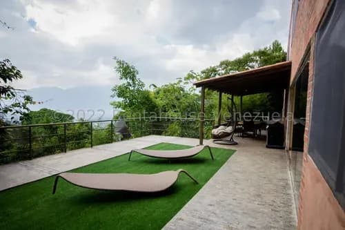 Ld Casa En Venta Urb. Alto Hatillo, Caracas Yf 23-20208