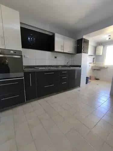 * Josefina Toledo Vende Funcional Apartamento En Valles De Camoruco, 75m², Planta, Seguridad, 325634