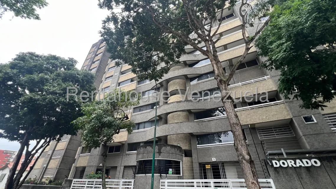 Apartamento (1 Nivel) en Alquiler en El Rosal, Distrito Metropolitano