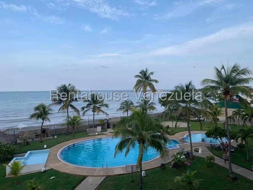 Apartamento (1 Nivel) en Venta en Ciudad Balneario Higuerote, Miranda
