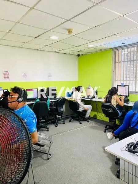 VENTA DE OFICINA TORRE PHELS 9-A