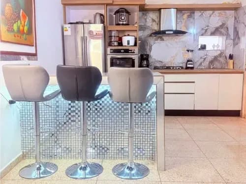 Casa En Venta, Paraparal Urb. Los Cerritos. Mh-9934412