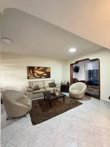 Venta De Cómodo Townhouse En Villas Del Parral Valencia Calle Cerrada. Con Tanque De 12.000 Litros.