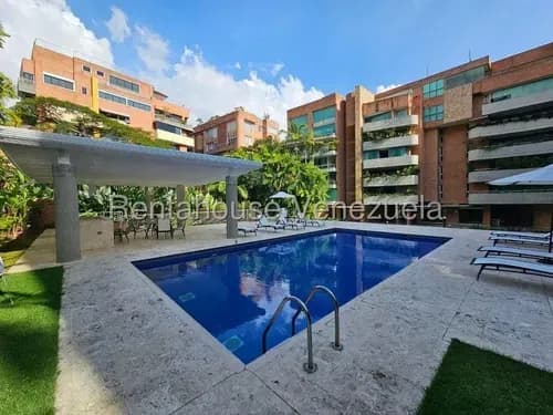 Apartamento En Alquiler En Campo Alegre Totalmente Amoblado, Equipado Y Decorado Yf 26-18427