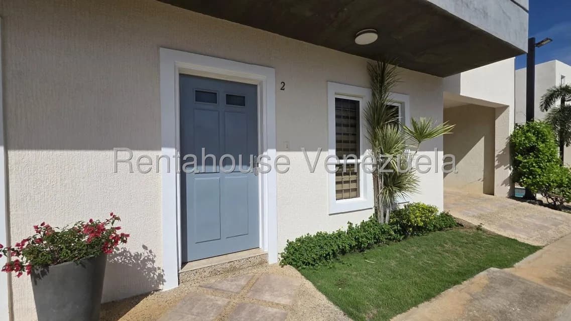 Townhouse (Duplex) en Alquiler en Calle Piar, Zulia