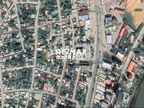 Remax Vende Amplio Terreno, Justo Detrás De Farmatodo.