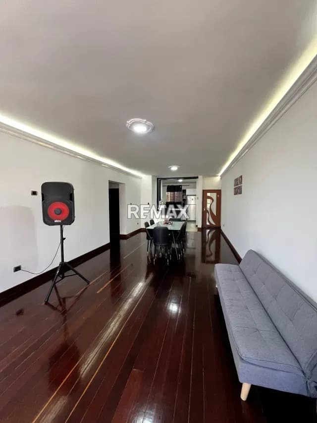 SE VENDE APARTAMENTO EN LOS NARANJOS DE LAS MERCEDES