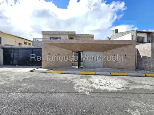 Kc.gm26-12662 Hermosa Casa En Venta Con Múltiples Niveles, En Colinas De Carrizal.