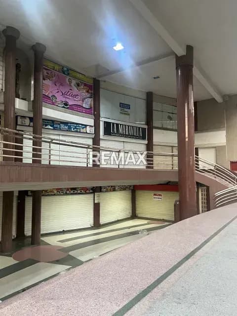 LOCAL COMERCIAL EN VENTA EN EL CASCO CENTRAL DE VALENCIA (CENTRO)