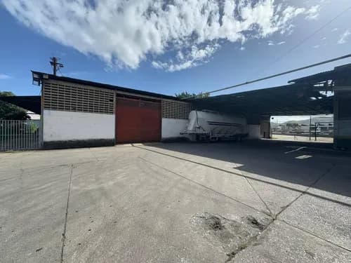 Complejo Industrial En Cagua