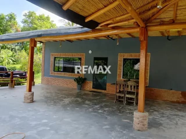 CASA DE CAMPO EXCLUSIVA EN VENTA de