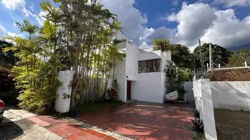 Casa En Venta En El Bosque Chacao Caracas Calle Cerrada