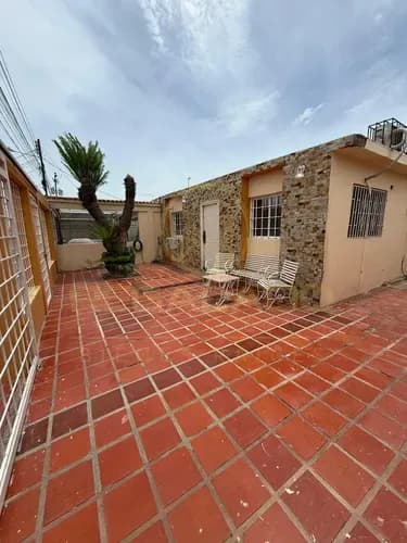 Eca-300 Casa Urbanizacion Doña Emilia Punto Fijo Falcon