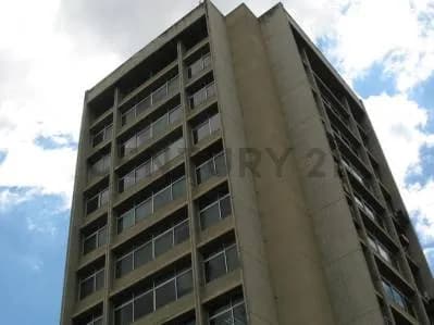 Se Alquila Cómodo Consultorio Médico en Santa Sofía