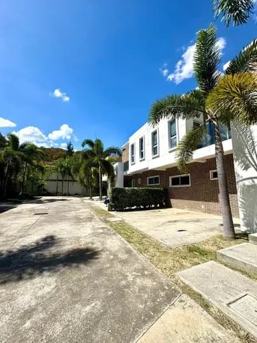 Town House En Venta El Parral Valencia Planta Eléctrica Total