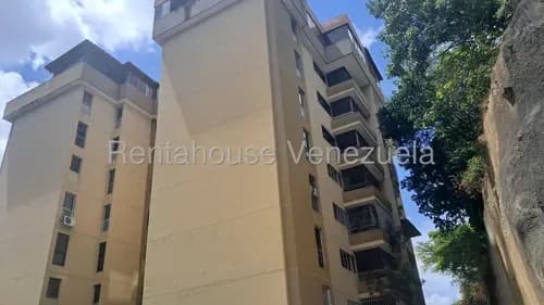 Apartamento En Venta Las Esmeraldas Yf 26-15227