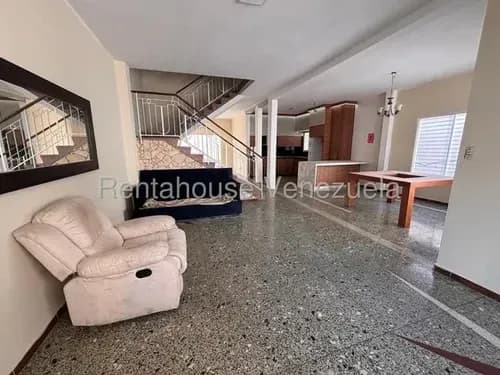Lcda. Milagros Carrasquel Casa Alquiler Barquisimeto Lara Zona Este Economica Residencial Economico Código Inmobiliaria Rent-a-house 26-19282