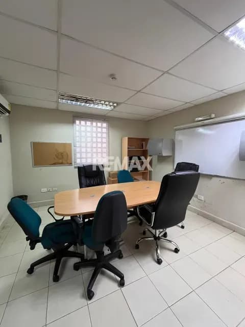 Oficinas en tierra negra calle 69, entre av. 11 y 12