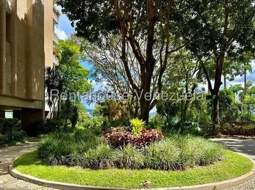 Excelente Apartamento En Alquiler La Castellana Mls #26-18169