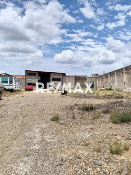 Galpón en zona Industrial I con una nave de 600m² sobre un terreno 2000m² Barquisimeto