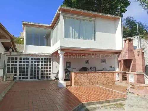 Hermosa Casa Con Una Espectacular Vista Al Avila El Placer 23-28737