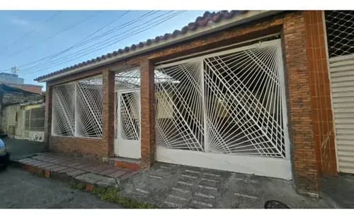 Casa En La Calle Carvajal - Maturin Ve02-2498sc-mfar