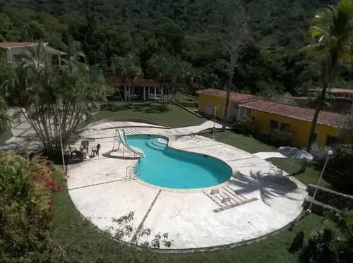Annic Coronado Vende Quinta En Las Morochas. San Diego 15000 M2. Ref. 287327
