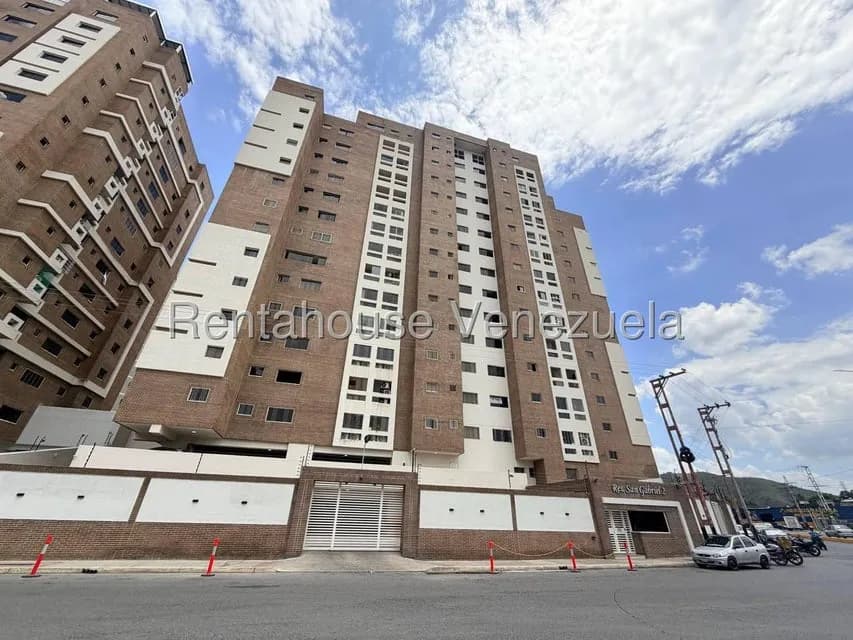 Apartamento (1 Nivel) en Venta en Base Aragua, Aragua
