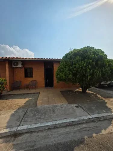 Andrews Matheus Casa En Residencias Las Trianas Sector Los Tamarindos Pueblo De San Diego Municipio San Diego Carabobo