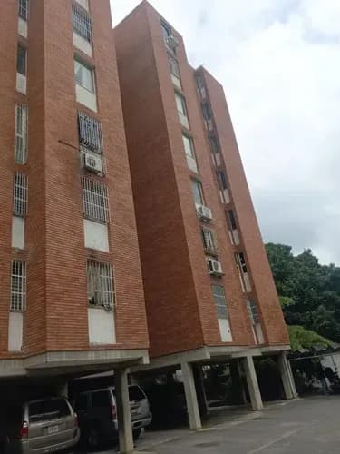Venta Apartamento De 127 Mts2 En Colinas De Los Ruices, En Piso Medio