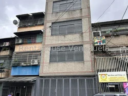Local En Alquiler, Catia #25-6057