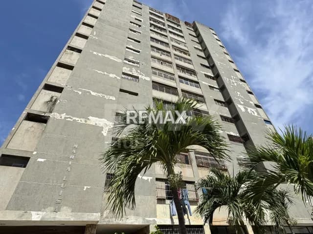 Apartamento en el Conjunto Residencial Valle Claro, zona oeste.