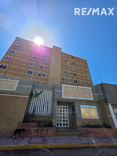 APARTAMENTO EN VENTA EN BELLA VISTA, EDIFICIO MARACAIBO, PLANTA Y POZO