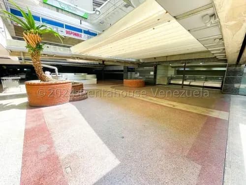 Excelente Oportunidad De Negocio Local Comercial En Alquiler Donde Funcionaba Una Pizzeria En La Cual Se Deja Todo El Mobiliario En Los Palos Grandes Mls #25-3162