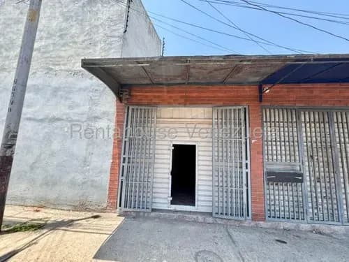 Andreymar Canelón Te Ofrece En Alquiler Excelente Local Comercial Al Oeste De Barquisimeto, A Pie De Calle, Ideal Para Cualquier Tipo De Actividad Comercial.