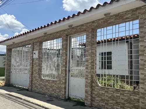En Venta Casa/la Morita 1/avenida Oeste 1/urbanización Privada/mariño/avma02