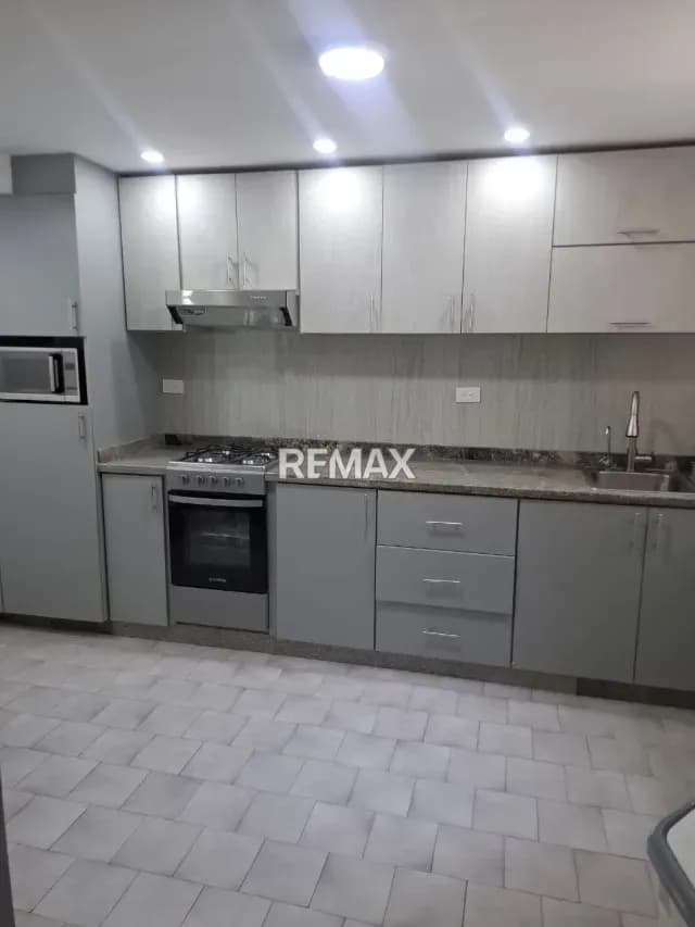 Alquiler Apartamemto en Altamira