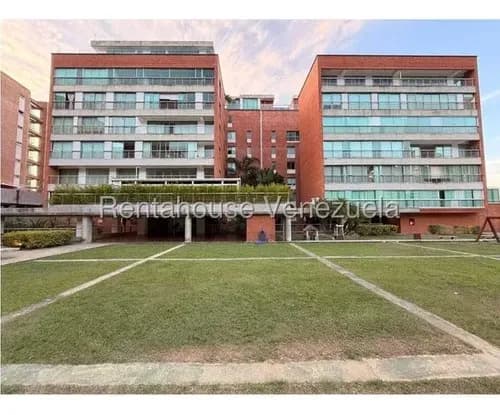 Agp Apartamento En Venta En El Solar Del Hatillo, Edificio De Baja Densidad, Sin Fallas De Agua 26-20071