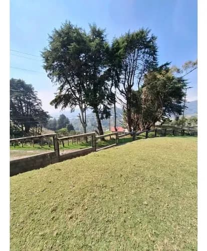 Venta Casa Con Terreno - Colonia Tovar El Junquito