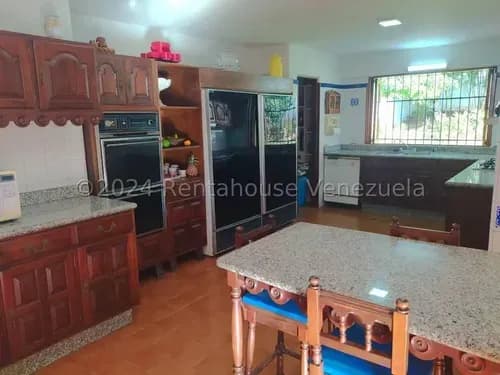 Sq. Casa En Alquiler En Prados Del Este D26-19860s