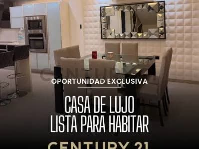 Casa con acabados modernos y lujosos con buen acceso en Cumana